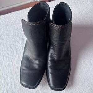 Born Women’s Black Leather Ankle Boots 8 1/2(40) Square Toe Western Style